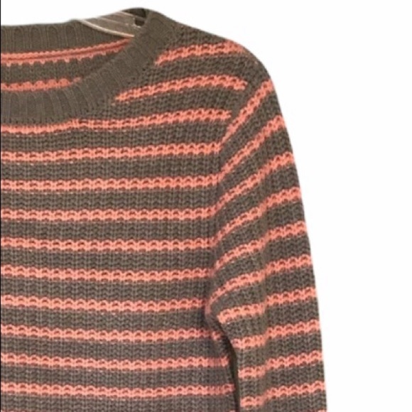 Mark B Sweater Striped Cozy Gray and Pink Sz Small - Picture 6 of 6